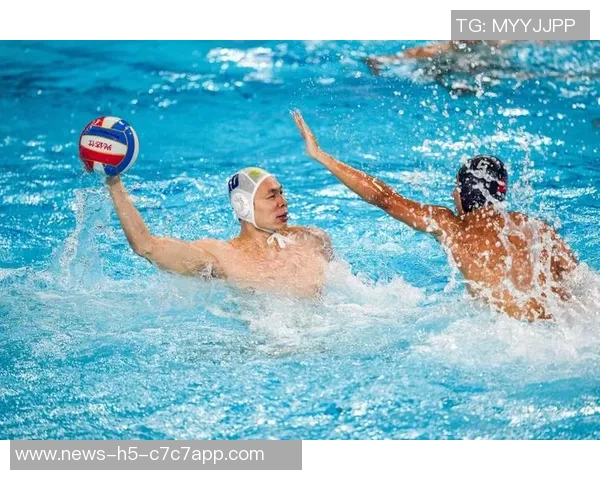 中国香港队凭孙铭谦精彩世界波领先广东队1-0赛事精彩瞬间回顾