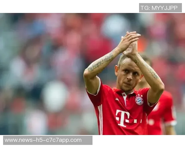 前拜仁后卫拉菲尼亚正式加盟圣保罗担任体育经理职务